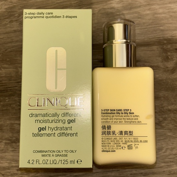 Clinique 3-Step Dramatically Different Moisturizing Oil Free Gel - Picture 8 of 8